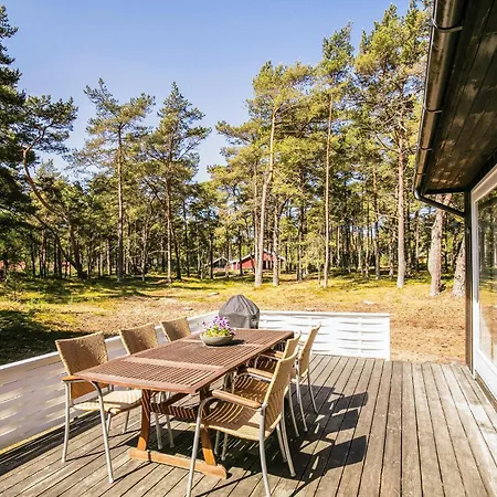 Three-bedroom In Nexo *